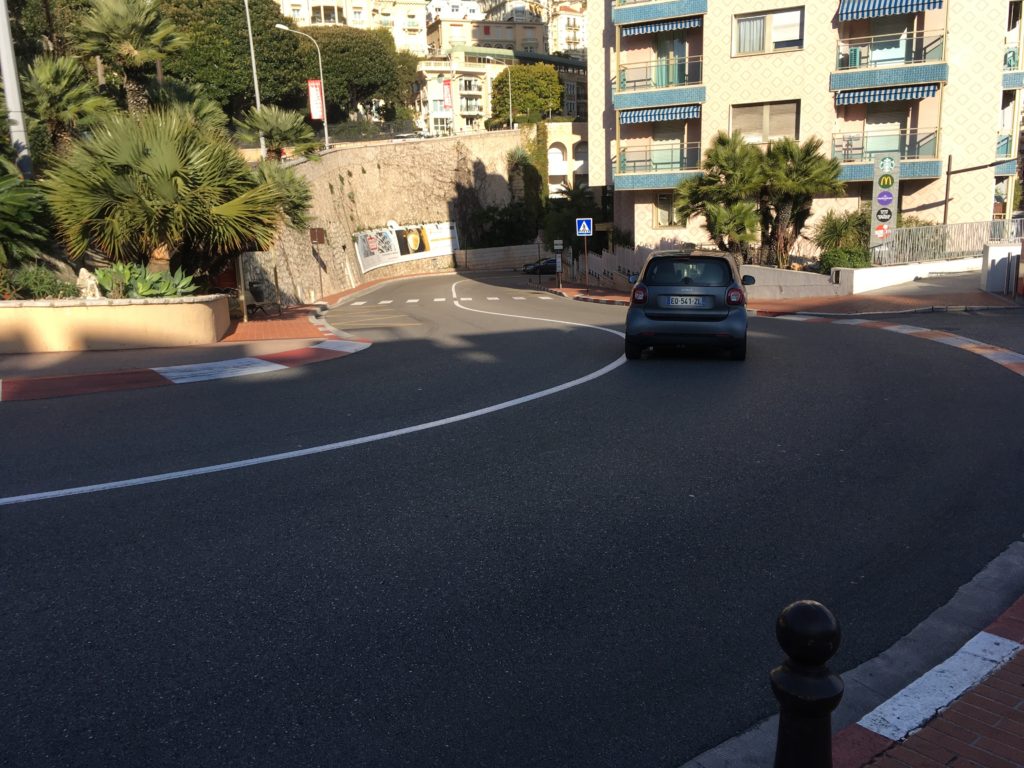 モナコグランプリのフェアモントヘアピンへ