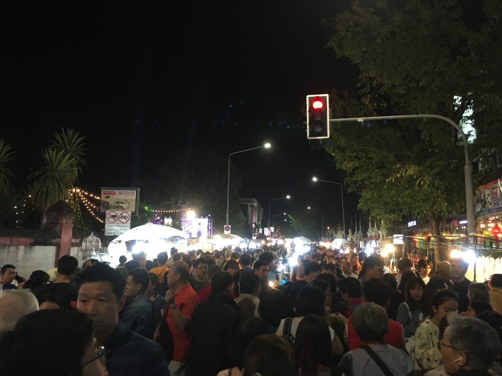 旧市街南側チェンマイ門から行ってみた